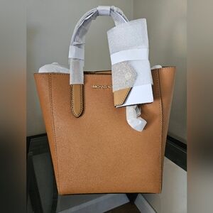 NWT MICHAEL Michael Kors Small Vincent Leather Tote